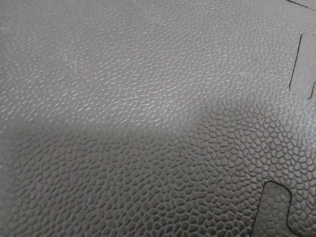 IVANKO(イヴァンコ) ブラックラバーフロアマットセンター 6枚 CTR-4