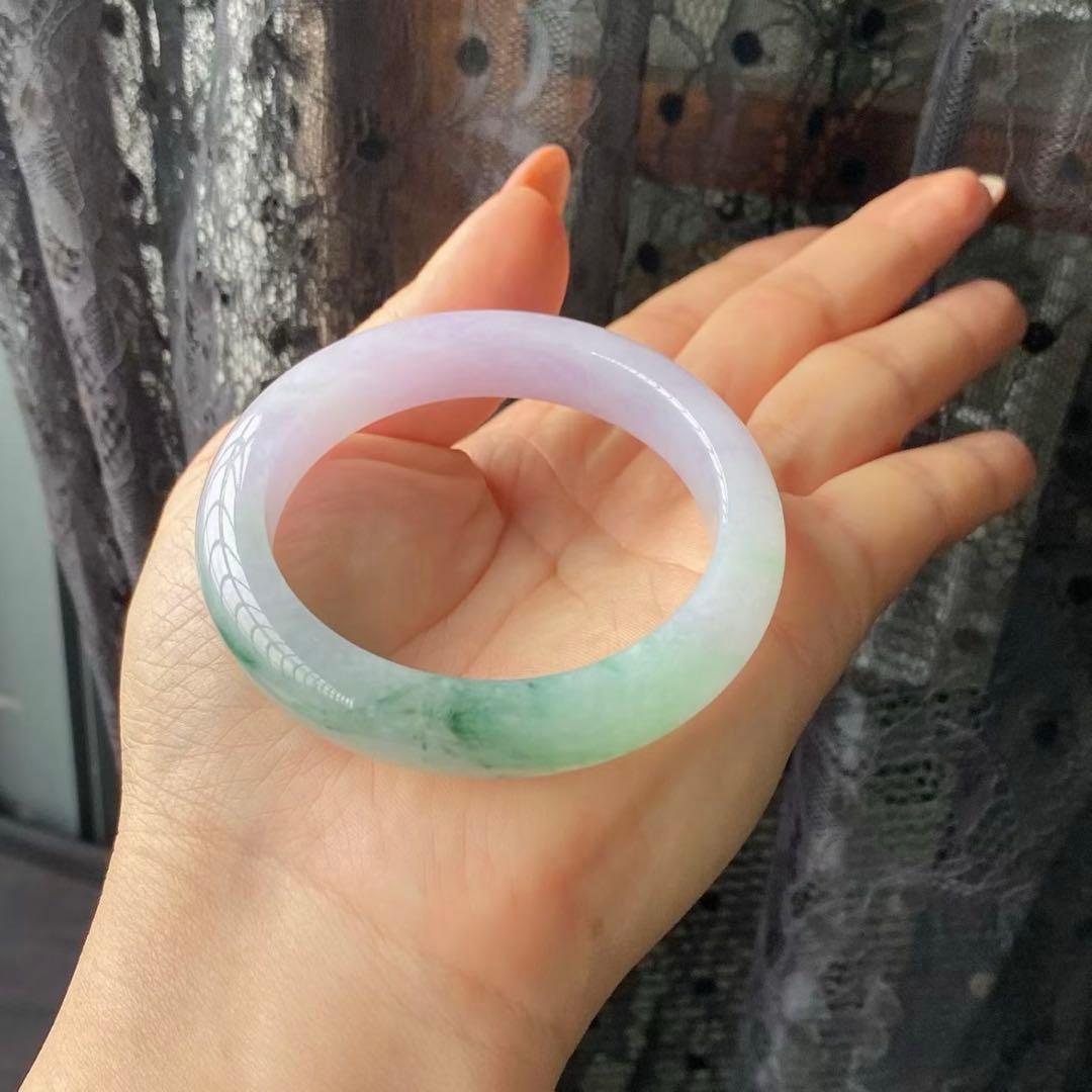 本翡翠、春彩小さいバングル　〜52.5