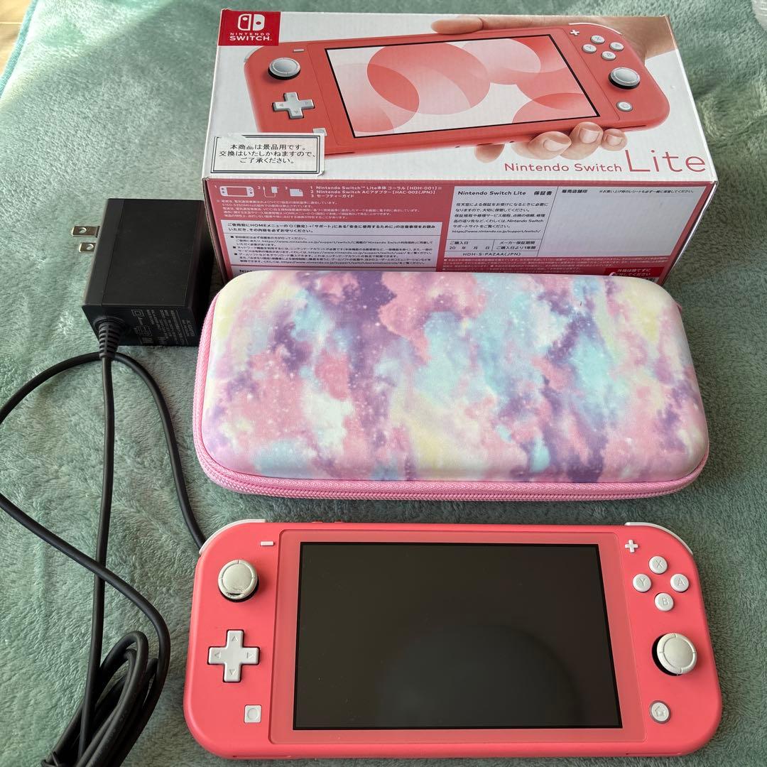 Switchライト　ピンク　ケース付き