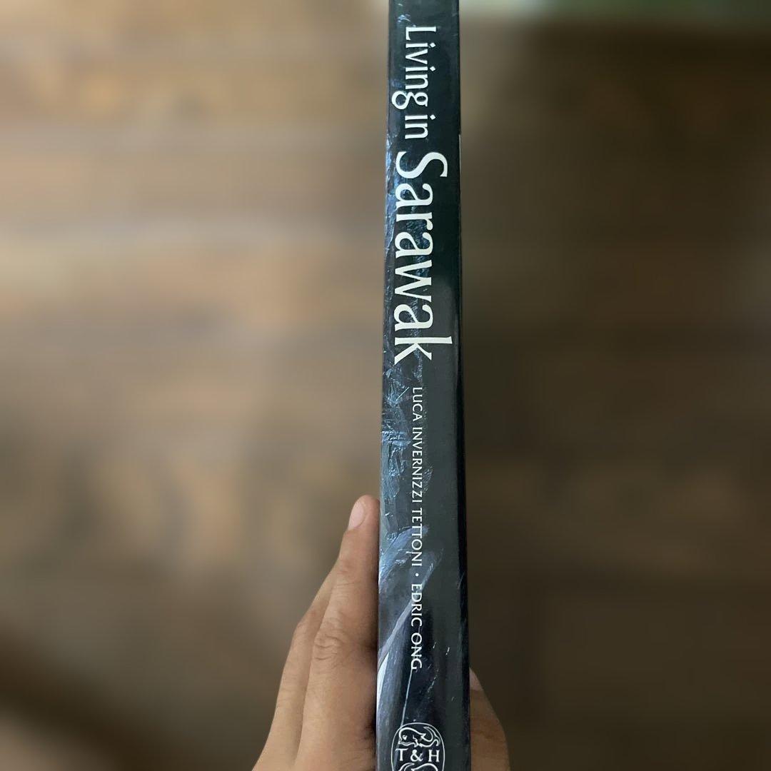 洋書 Edric Ong Living in Sarawak