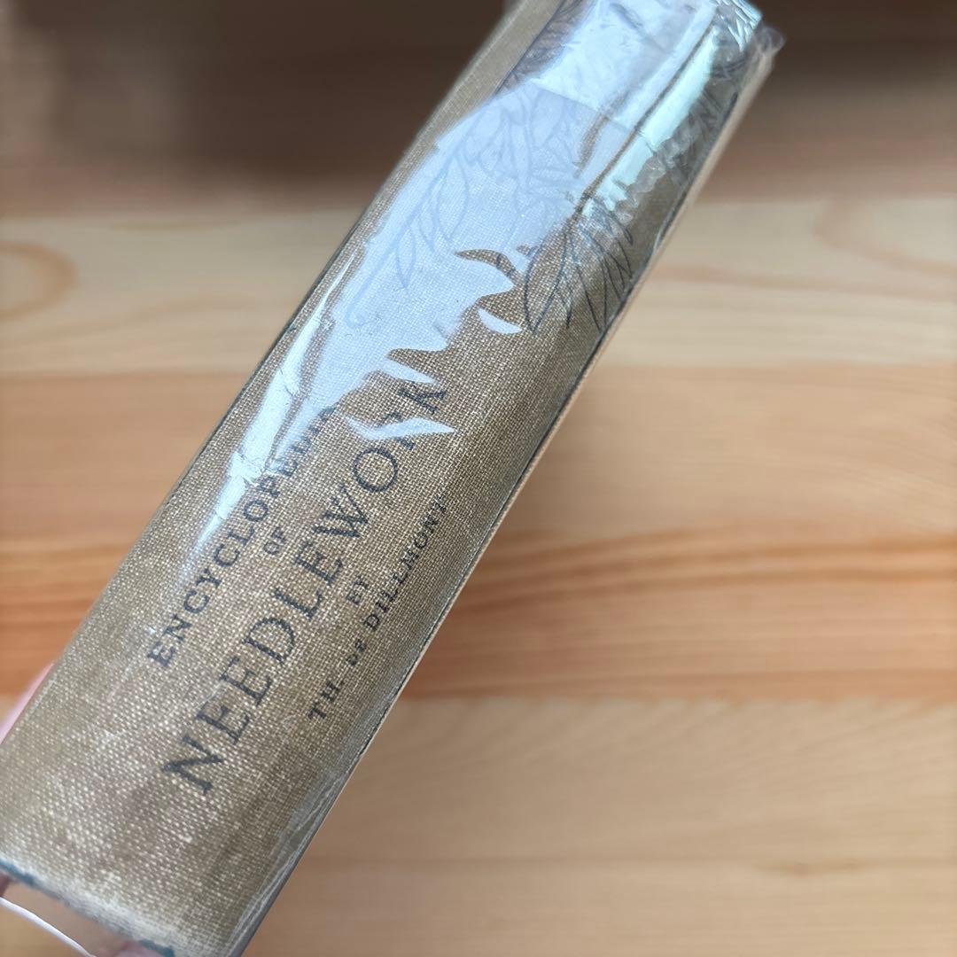 アンティーク雑貨 Encyclopedia of needlework