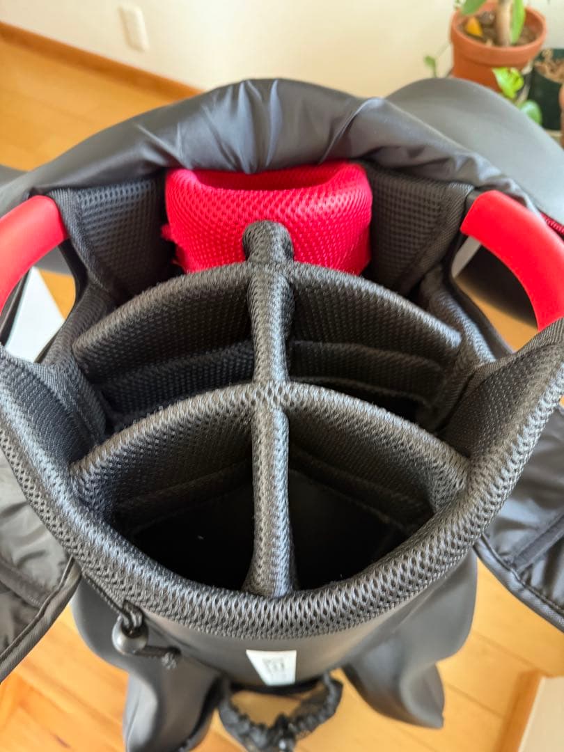 マスターバニーキャディーバッグ 超人気!!ブラック／レッド