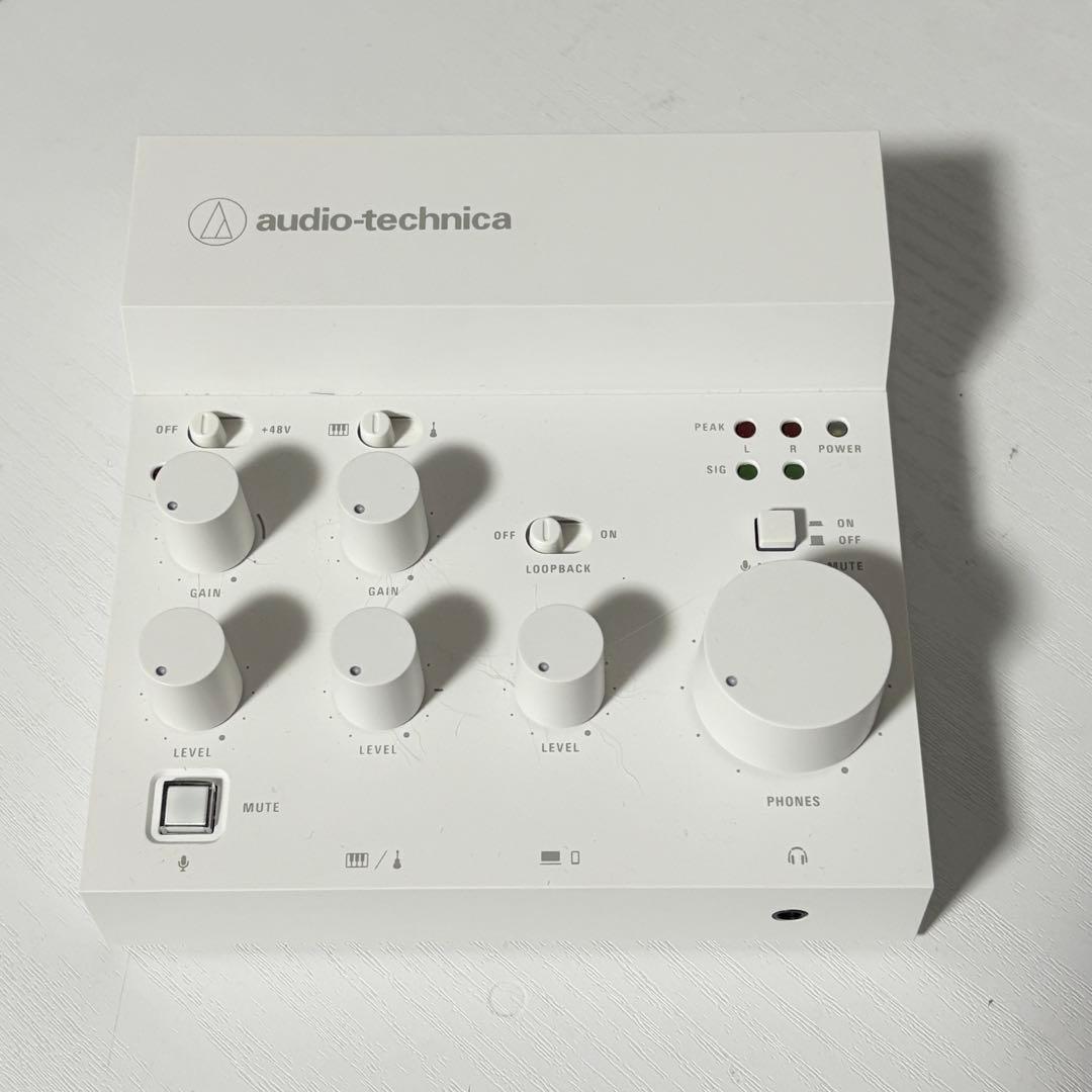 オーディオテクニカ AT-UMX3 WH audio-technica