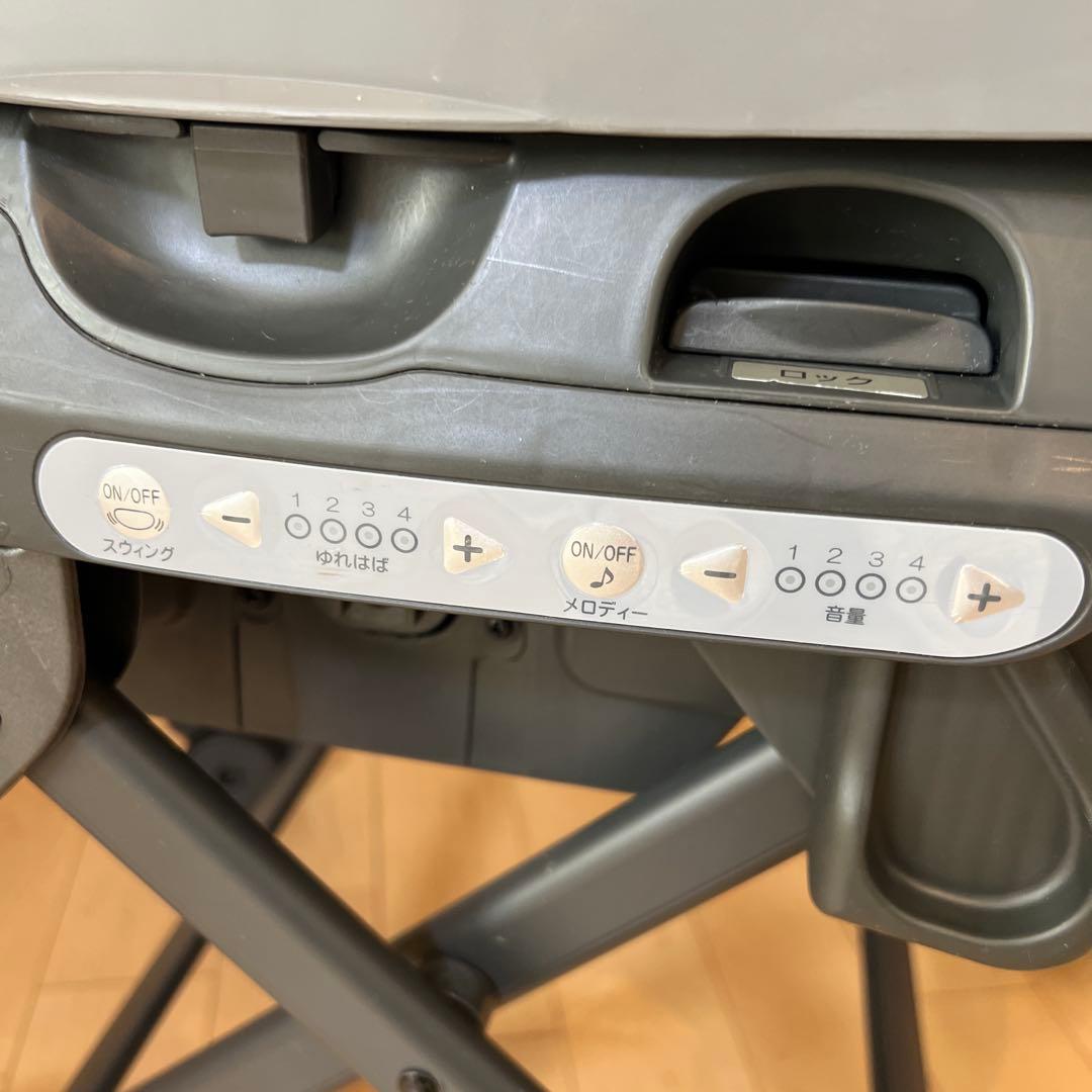 combi ネムリラ　オートスウィング　コンビ　ハイローラック　高さ調整機能付き