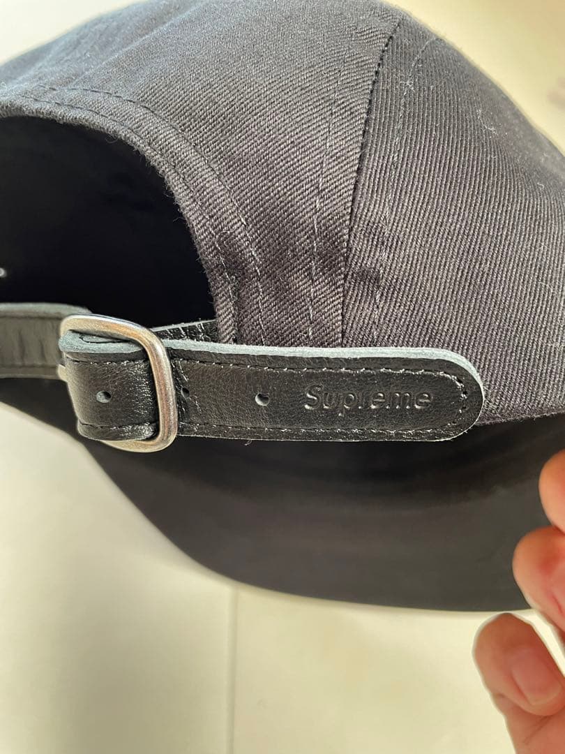 Supreme ブラック キャップ　FW25