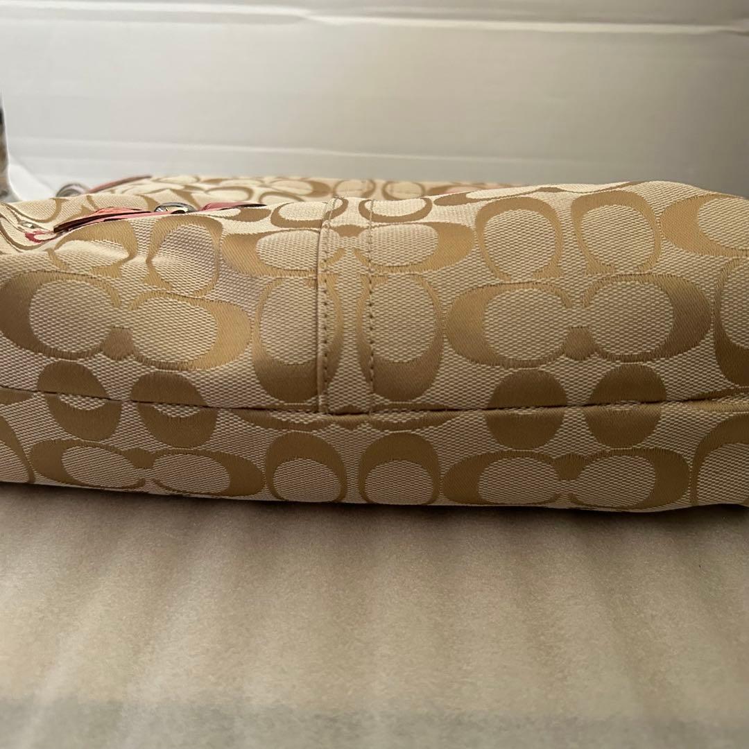 新品未使用　タグ付き　COACH ワンショルダーバッグ 希少花モチーフ ピンク