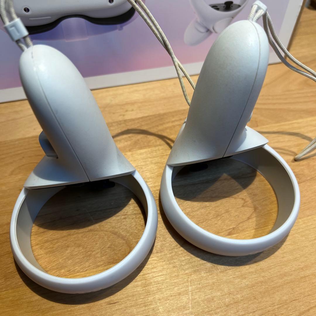   Quest 2 128GB箱付　※接顔、ストラップ要交換