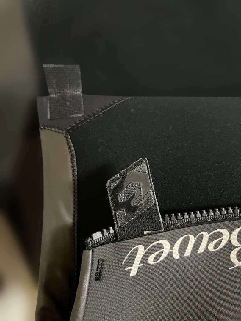 【極美品】BEWET  セミドライ 5mm/3mm XL（使用回数2）