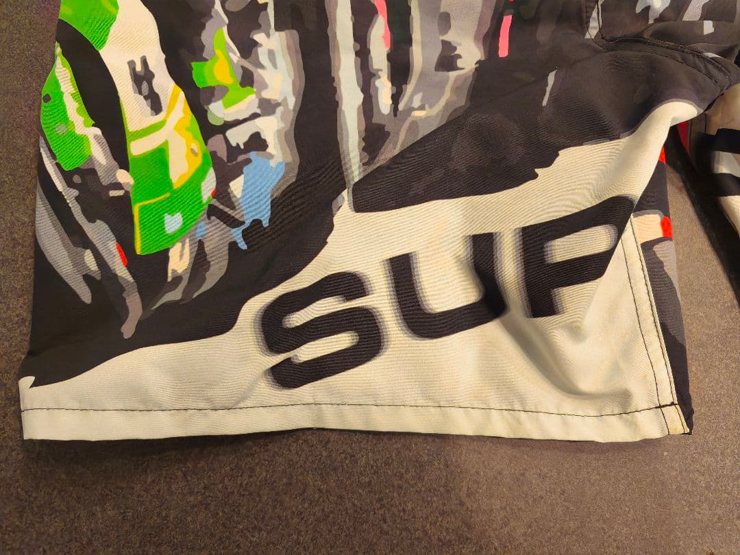 SUPREME ショートパンツ