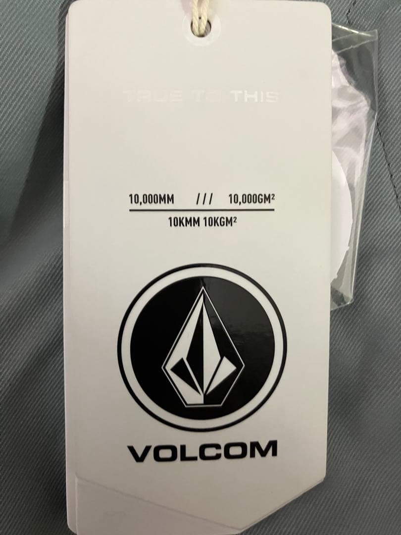 新品未使用タグ付　スキー・スノーボードウェア　Volcom kids Mサイズ