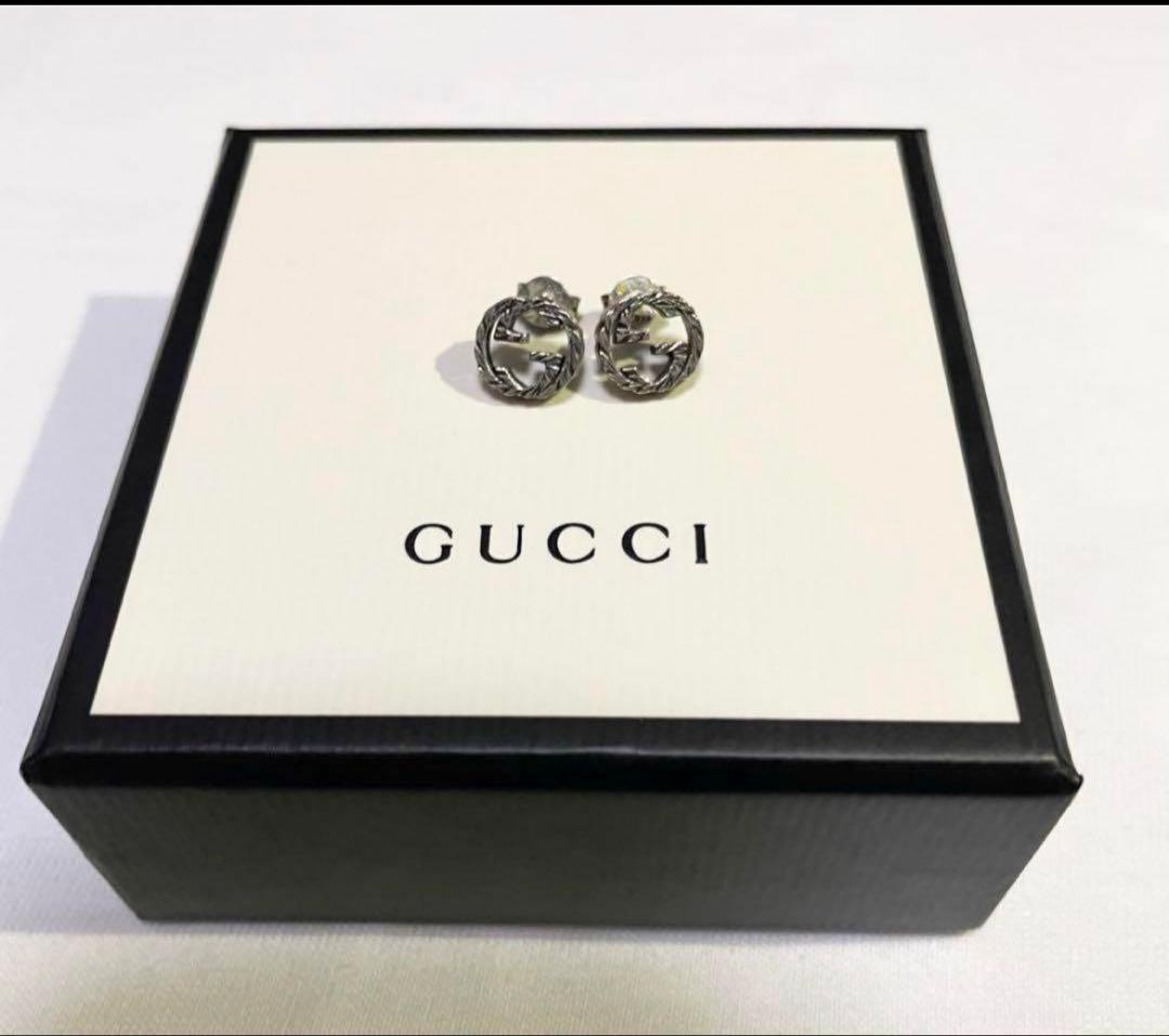 【極美品‼️】インターロッキング ピアス両耳