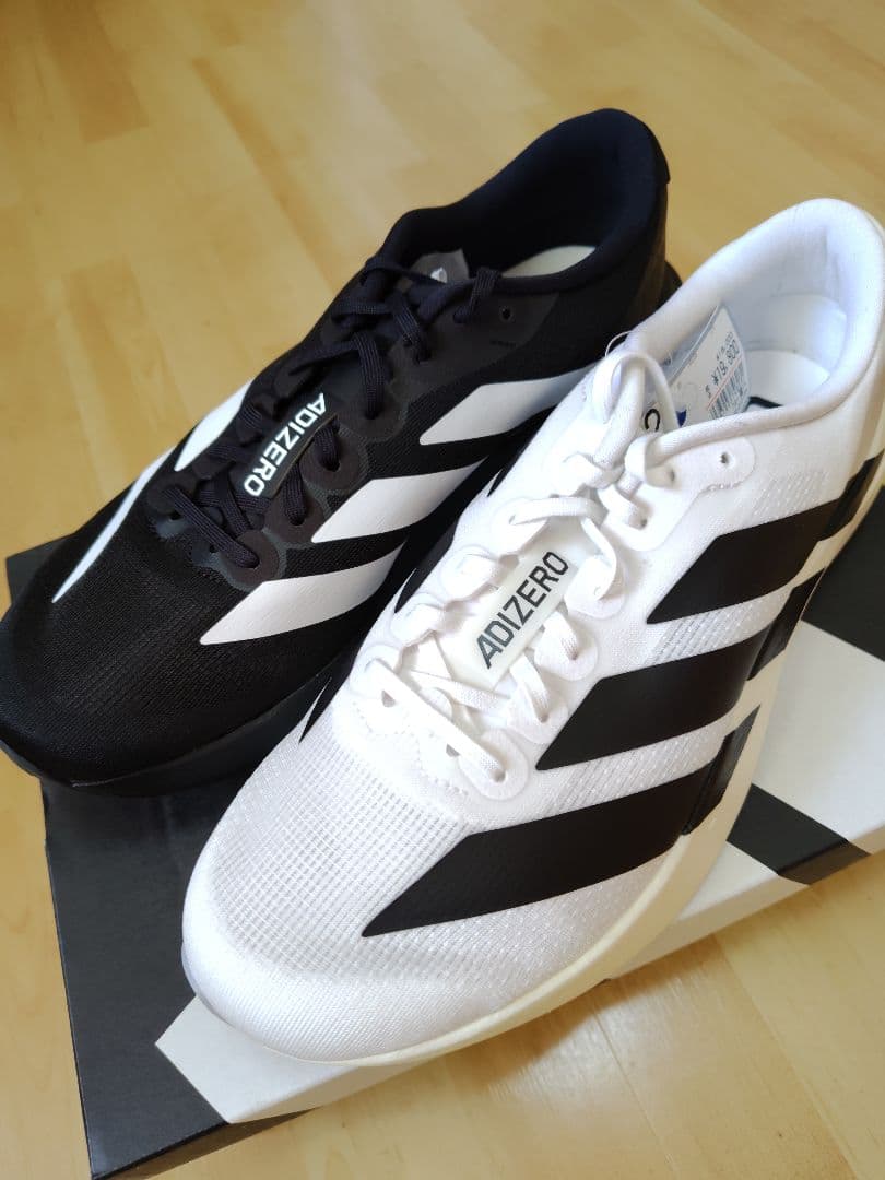 【未使用 & 送料無料】Adizero EVO SL（27.5、白黒ミックス）