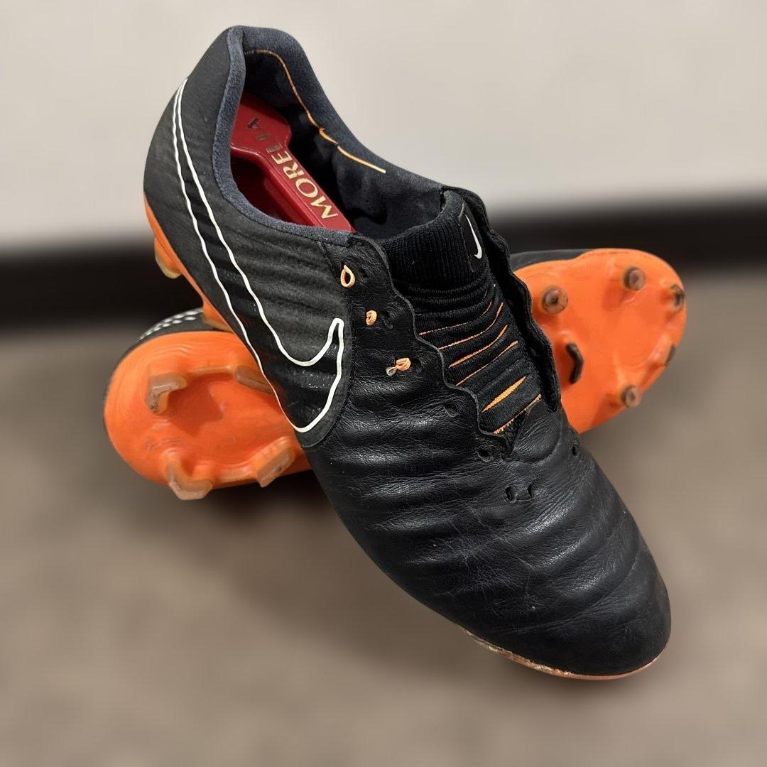 NIKE TIEMPO レジェンド7