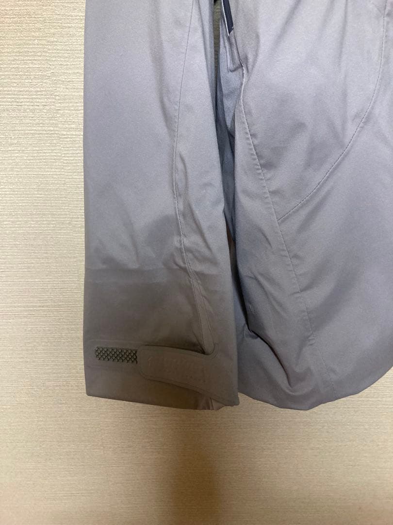 デサントオルテライン　ナイロンジャケット