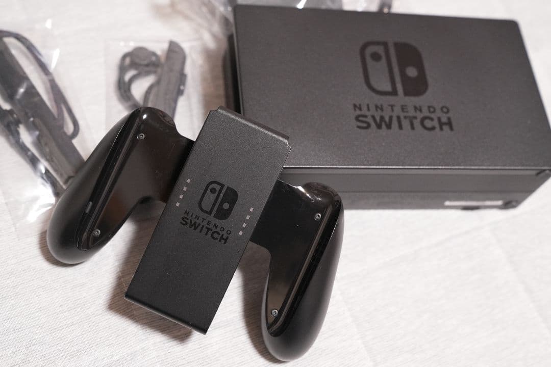 【中古】Nintendo Switch 青/赤 本体 HAD-S-KABAA
