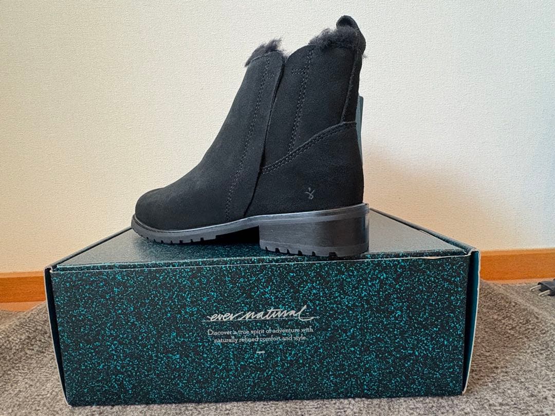 EMU Australia Pioneer ブラック 8