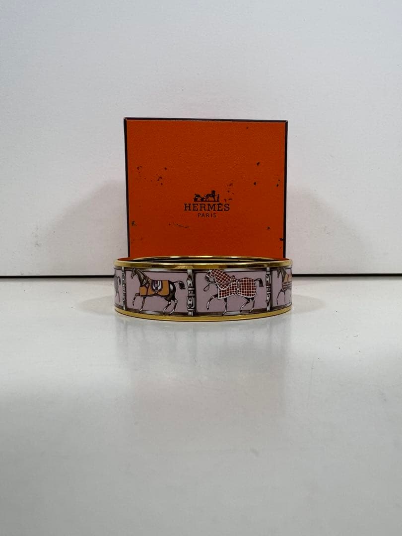 HERMES 馬デザイン バングル