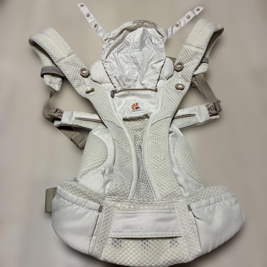 美品！エルゴオムニブリーズ　人気のナチュラルベージュergobaby 抱っこひも