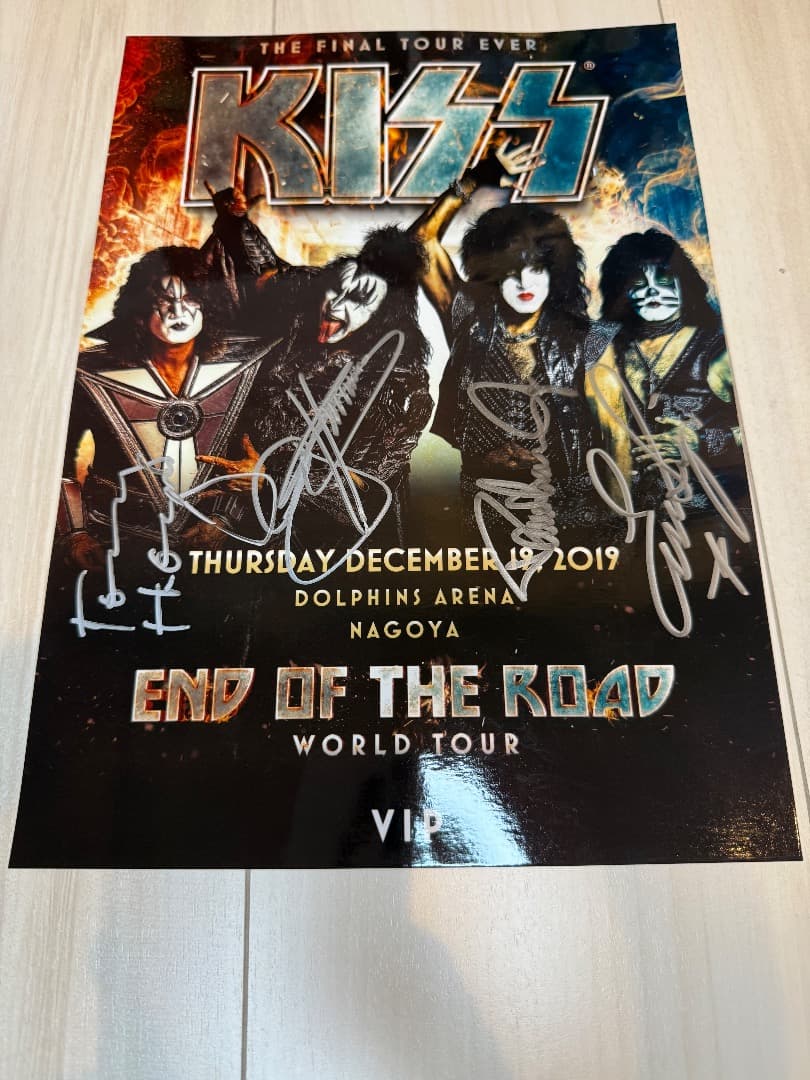 KISS 2019来日 VIPグッズ 直筆サイン 他おまけ付き！！