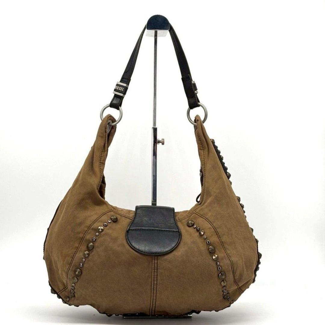 DIESEL　ショルダーバッグ 2WAY ワンショルダー ハーフムーン　ブラウン