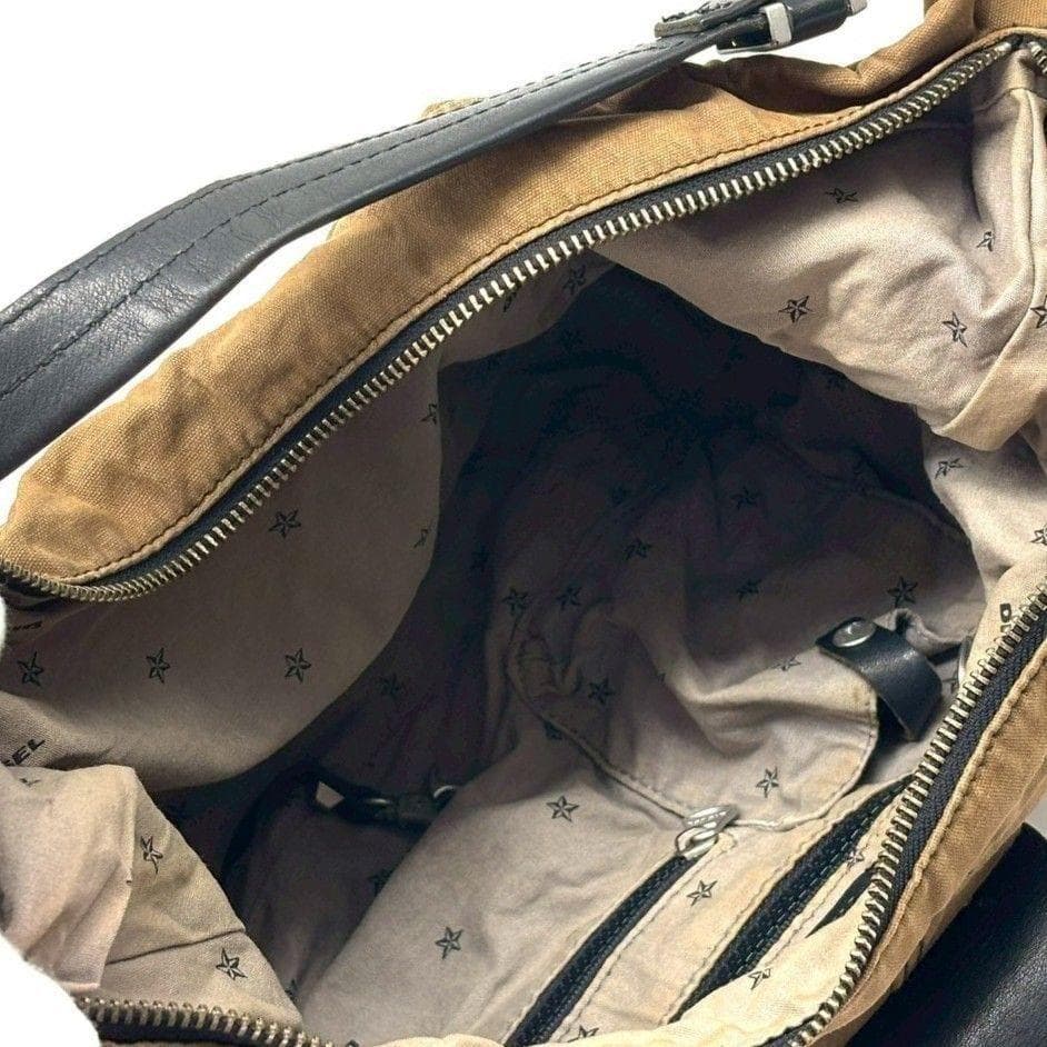 DIESEL　ショルダーバッグ 2WAY ワンショルダー ハーフムーン　ブラウン