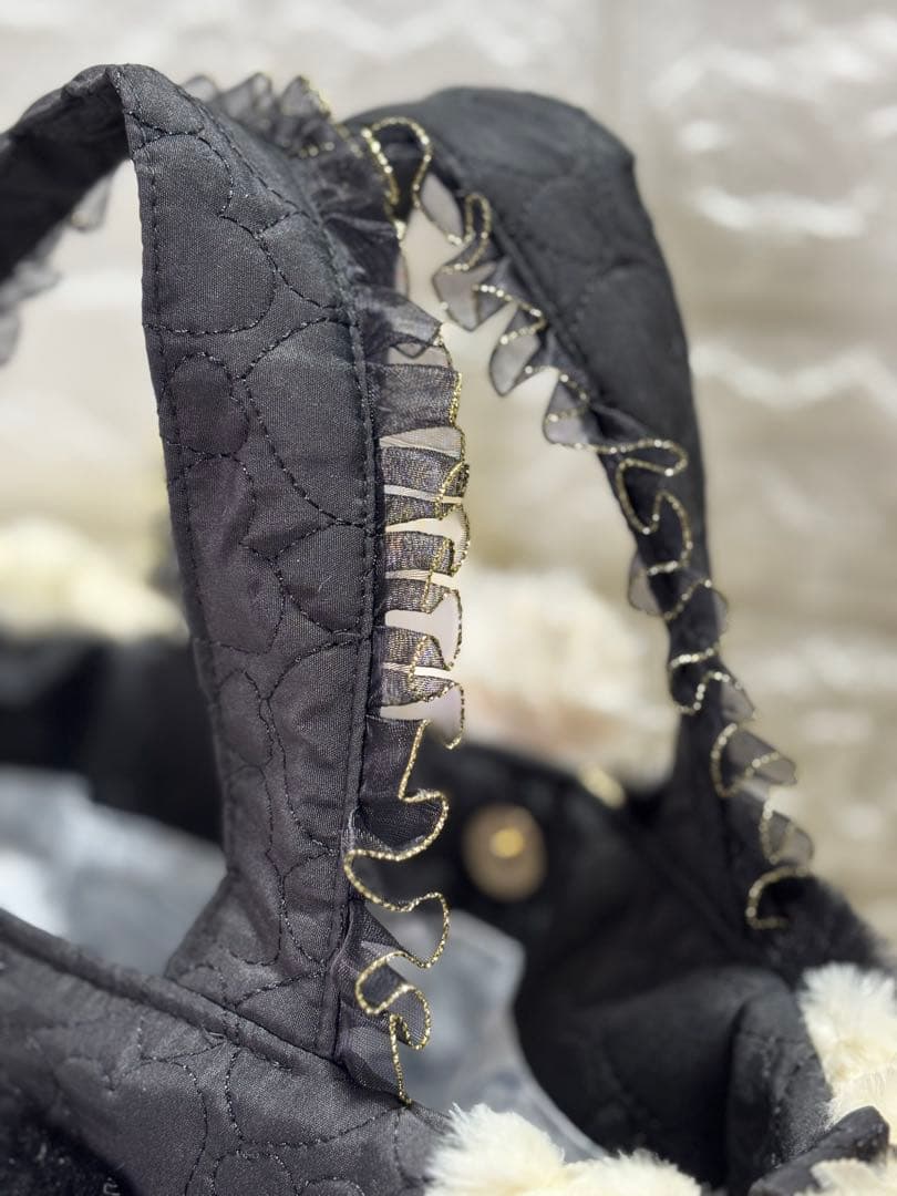 ニ*タ様 コヤンイサムチョン　ハンドメイド　ファーギャザーバッグ　黒うさちゃん