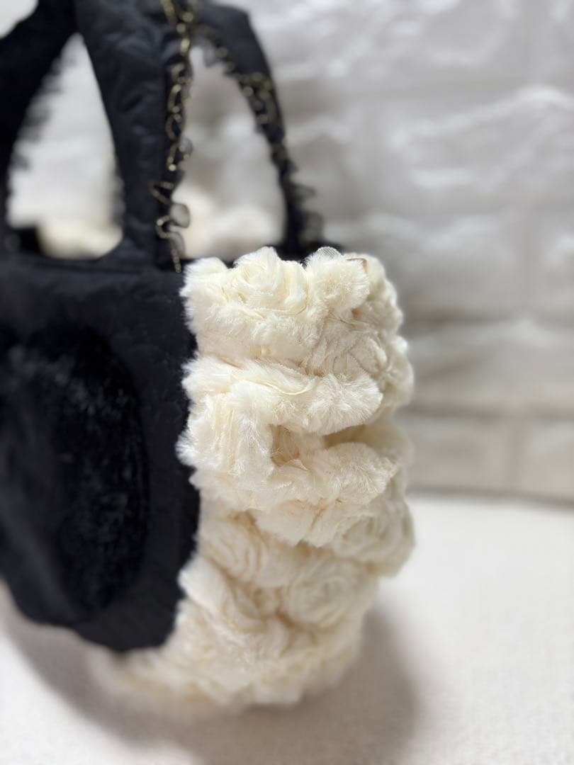 ニ*タ様 コヤンイサムチョン　ハンドメイド　ファーギャザーバッグ　黒うさちゃん