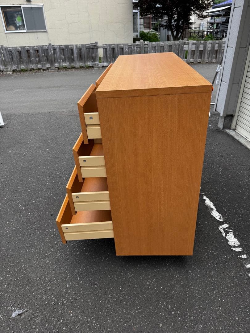 重厚感ある　落ち着いたナチュラルウッド 6段引き出しチェス　送料無料　設置料無料