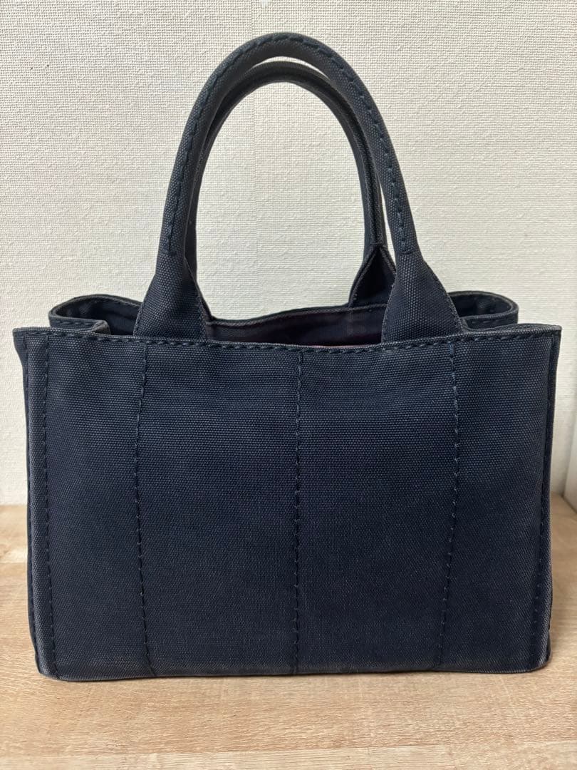 PRADA カナパ ネイビー