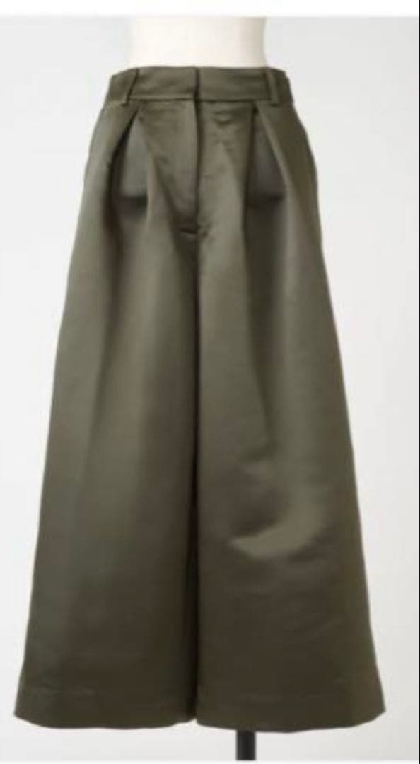 HEVE サテンフレアガウチョPT オリーブ　38