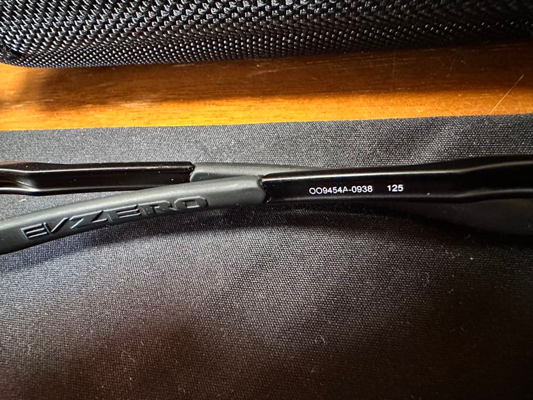 本日限定値下げ！美品オークリーサングラス　超軽量EV-ZERO プリズムゴルフ