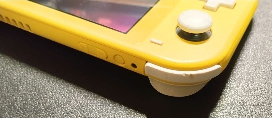 Nintendo Switch Lite イエロー 本体 ジャンク扱い