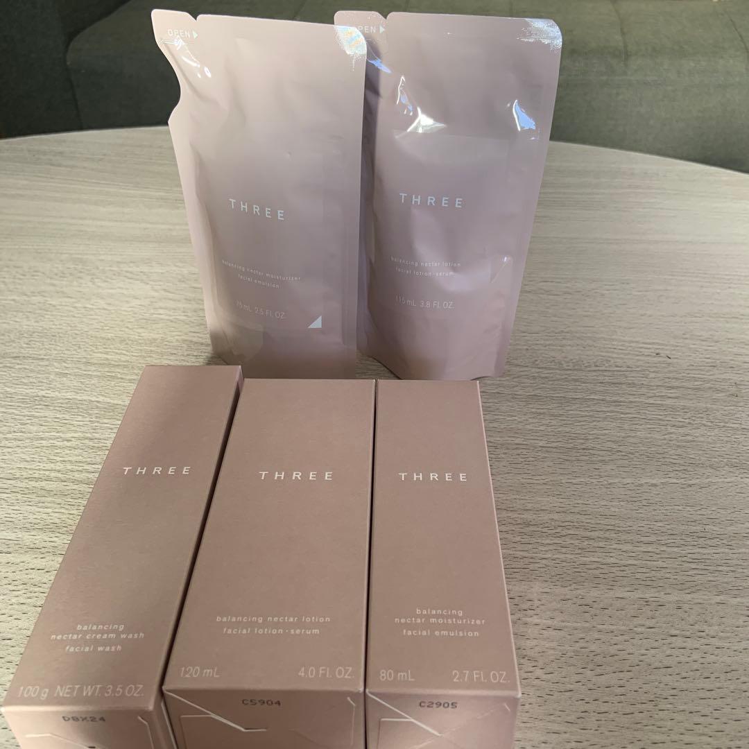 THREE 基礎化粧品