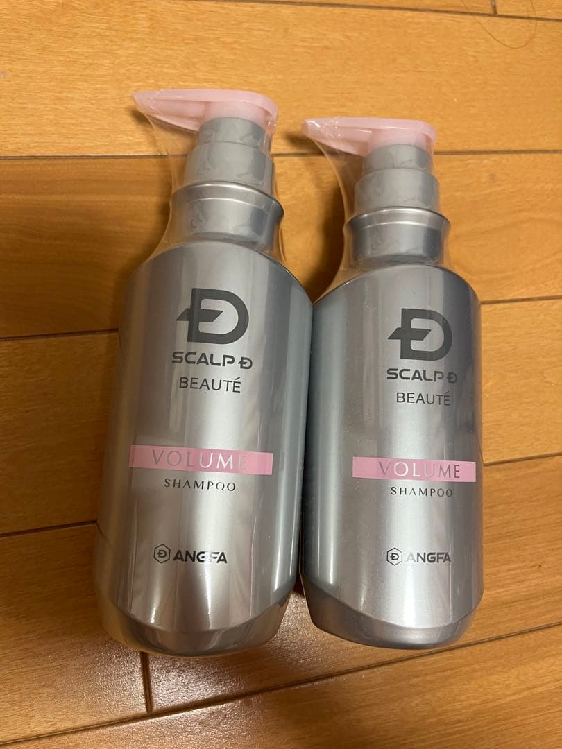 スカルプD ボリュームシャンプー & オーガニックスカルプトリートメント各2点