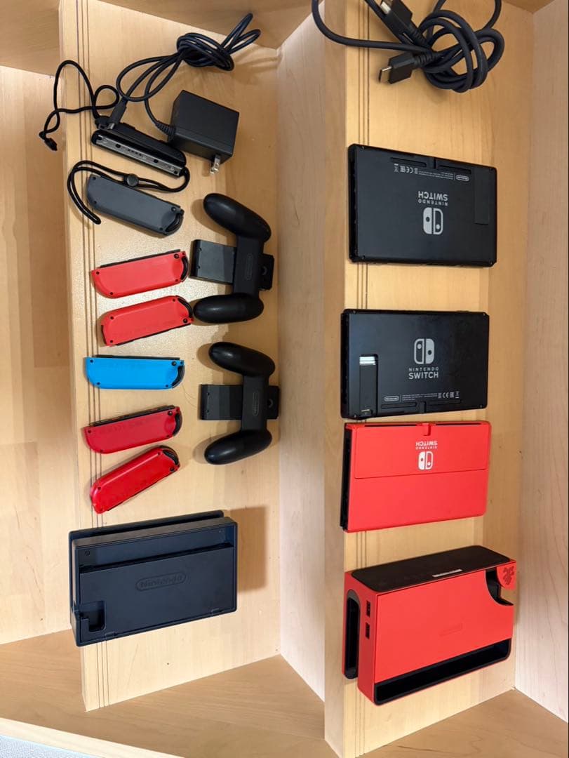 d*3様 Nintendo Switch 本体 3台 その他　ジャンク有り