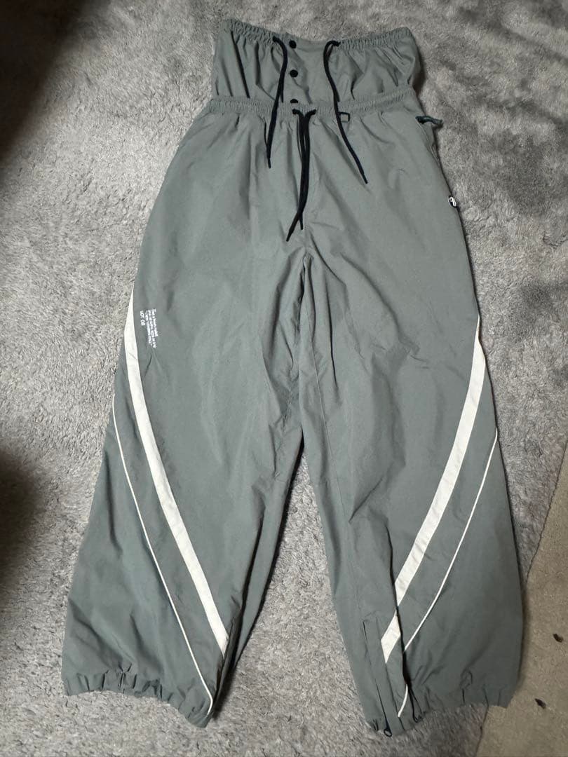 Vogue ‼️GAFH ガフ スノボウェアー セットアップ