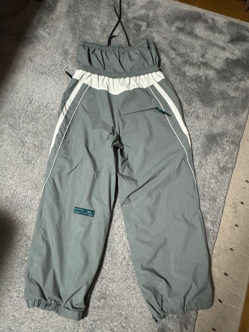 Vogue ‼️GAFH ガフ スノボウェアー セットアップ