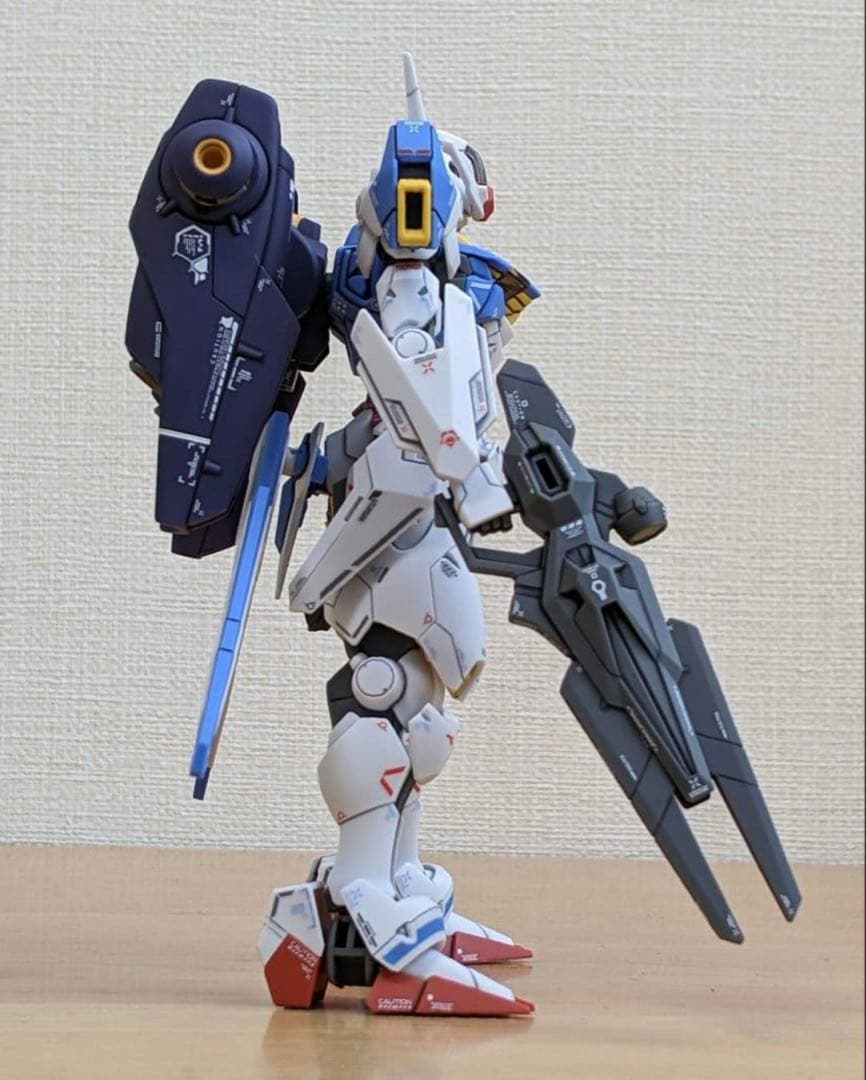 ガンプラ　完成品　1/144　HG　ガンダムエアリアル(フライトユニット装備付)