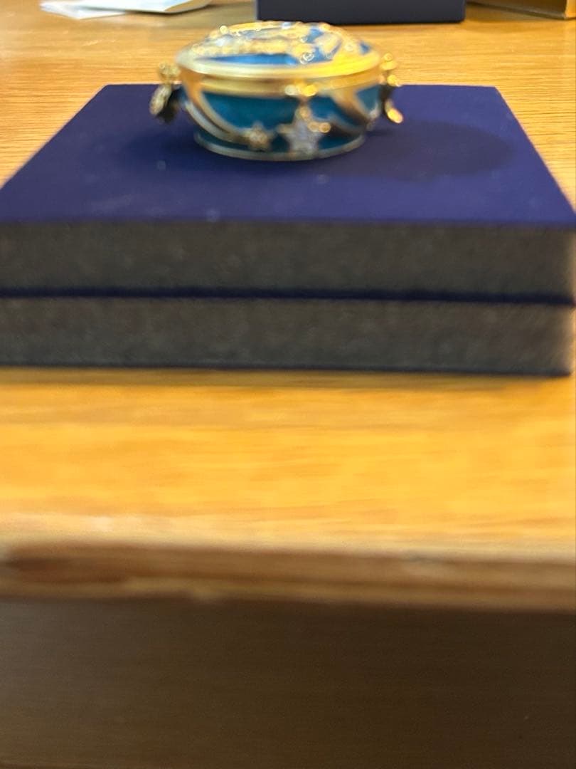 h*u様 ESTEE LAUDER 練り香水