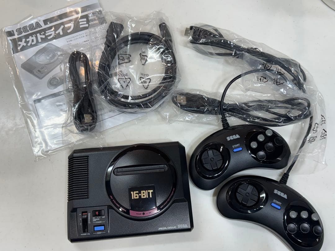 【完品/ケーブル未使用】メガドライブミニW（コントロールパッド2個付）