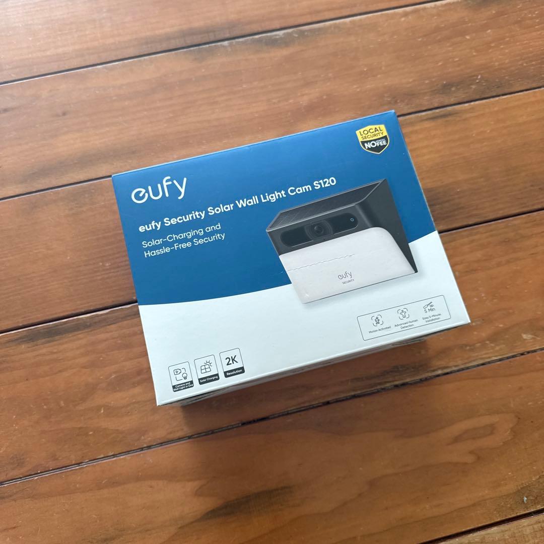 アンカー Eufy Solar Wall Light Cam S120