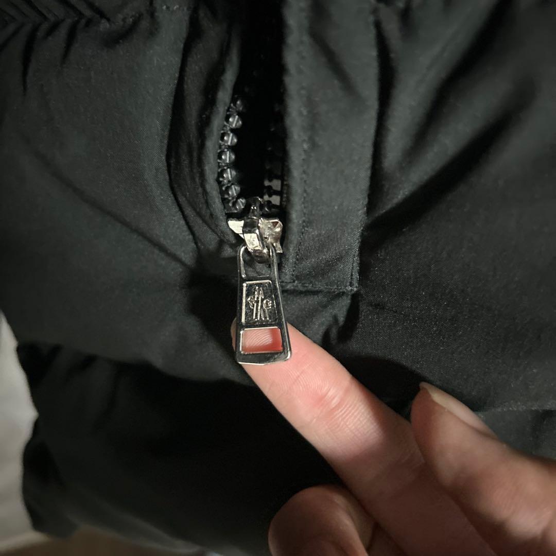 MONCLER(モンクレール)ダウンベスト