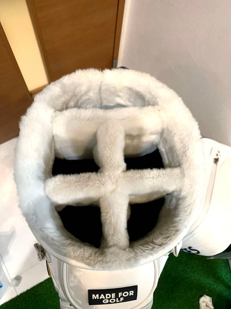 希少　完売　パーリーゲイツ　エナメル　キャディバッグ　メンズ　レディース