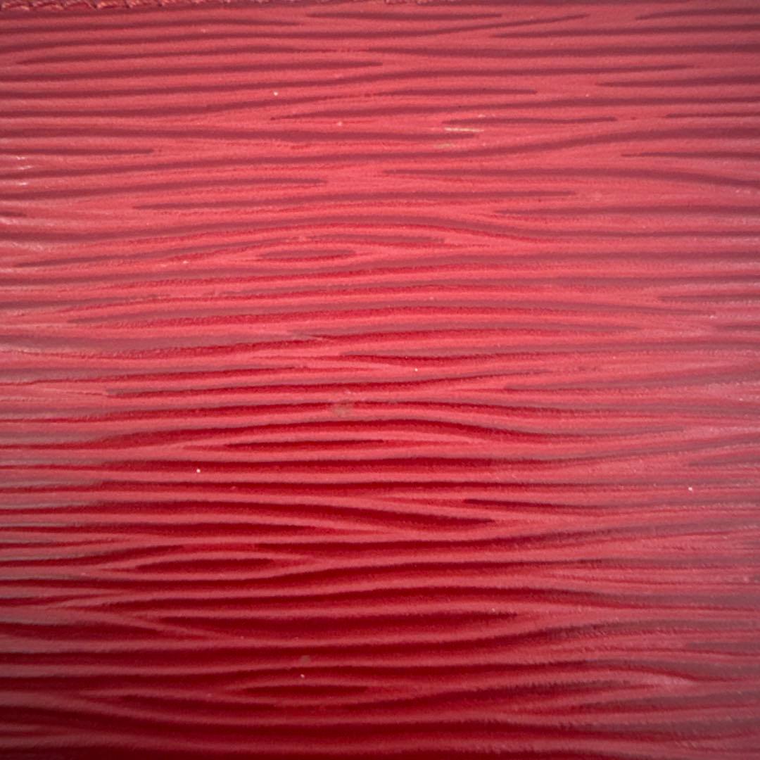 ルイヴィトン エピ アクセソワール ポーチ ポシェットハンドバッグ レッド 赤