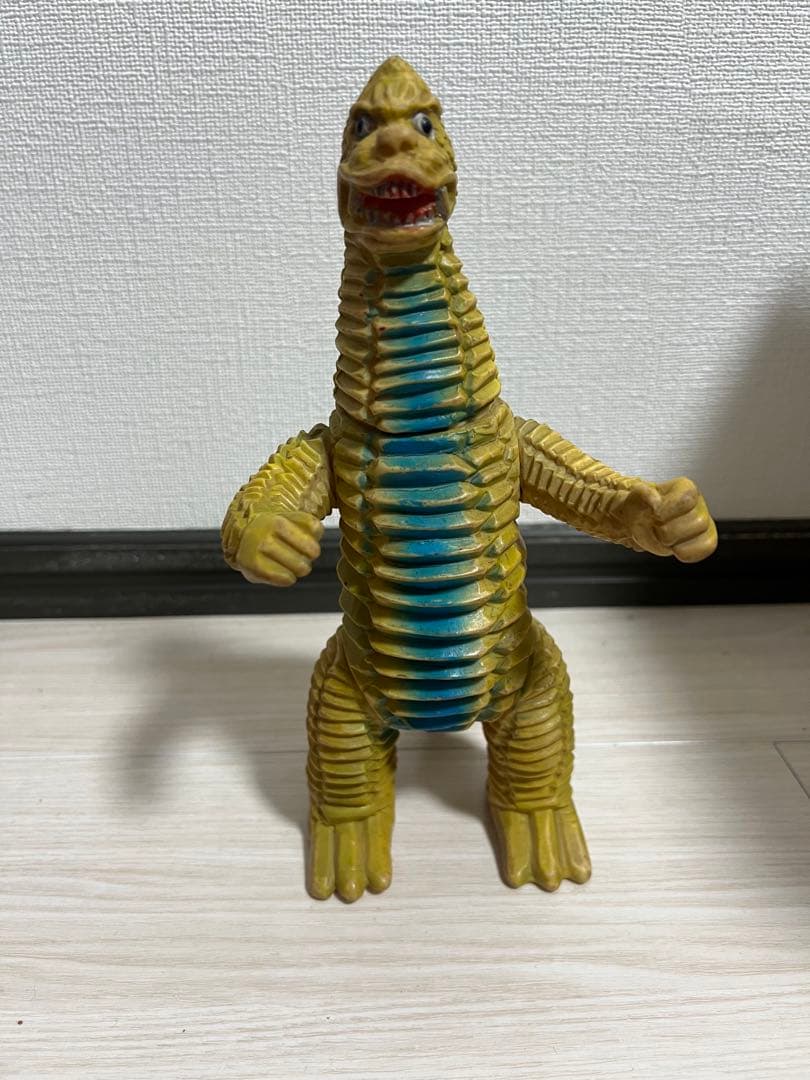 マルサン　レッドキング　ソフビ　当時物。