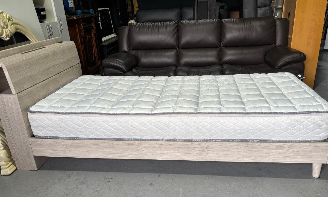 Cranzフレーム& Asleepマットレスシングルベッド 幅98cm,Used