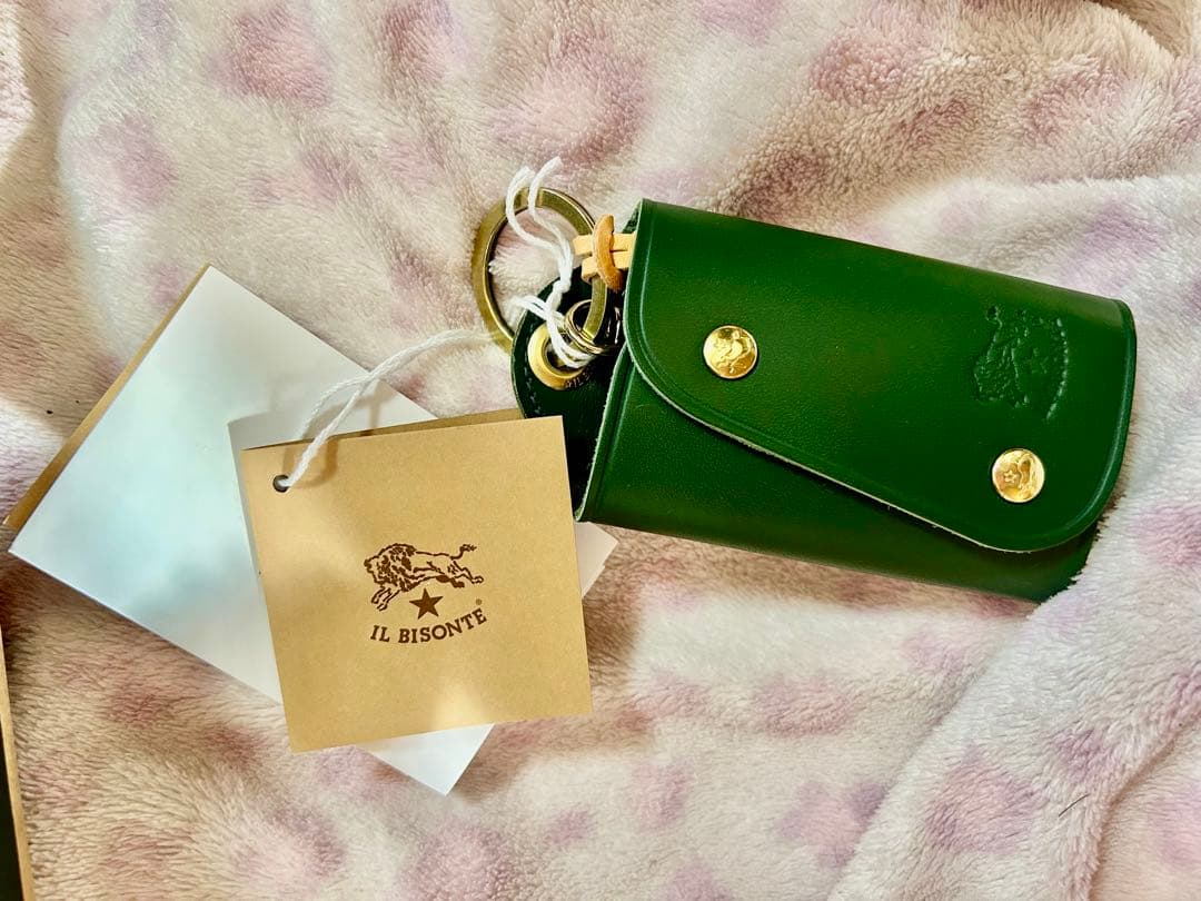 IL BISONTE グリーンレザーキーケース