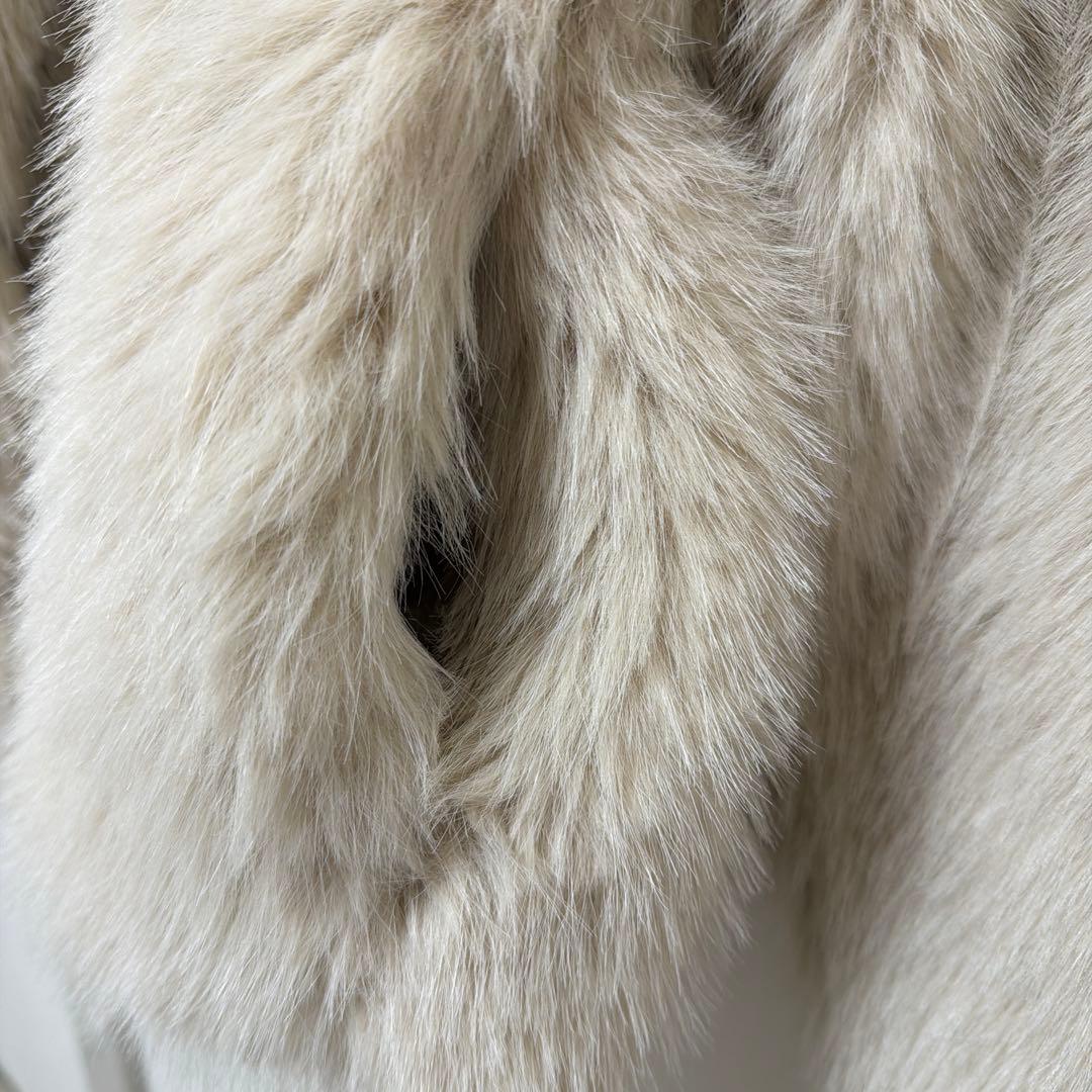 【完売商品 タグ付き 】ZARA ショートフェイクファーコート M