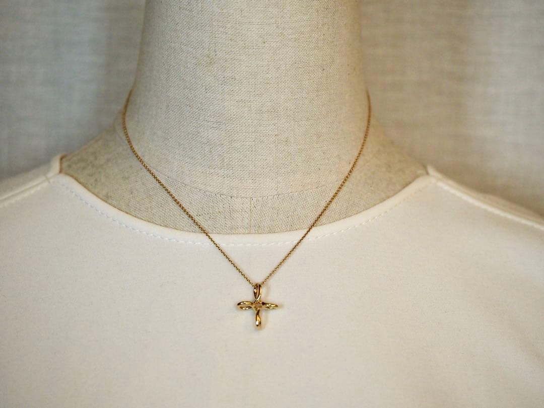TIFFANY&Co.ティファニー　750 インフィニティクロスペンダントトップ