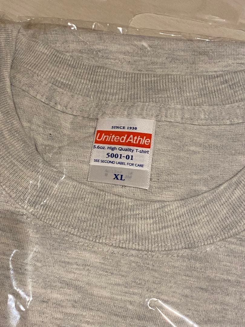 Netflix グラスハート Tシャツ